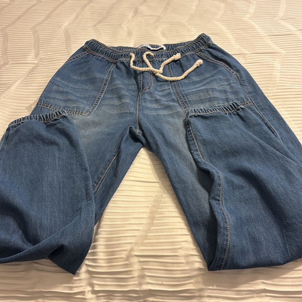 Jeans - Picture 2 of 4